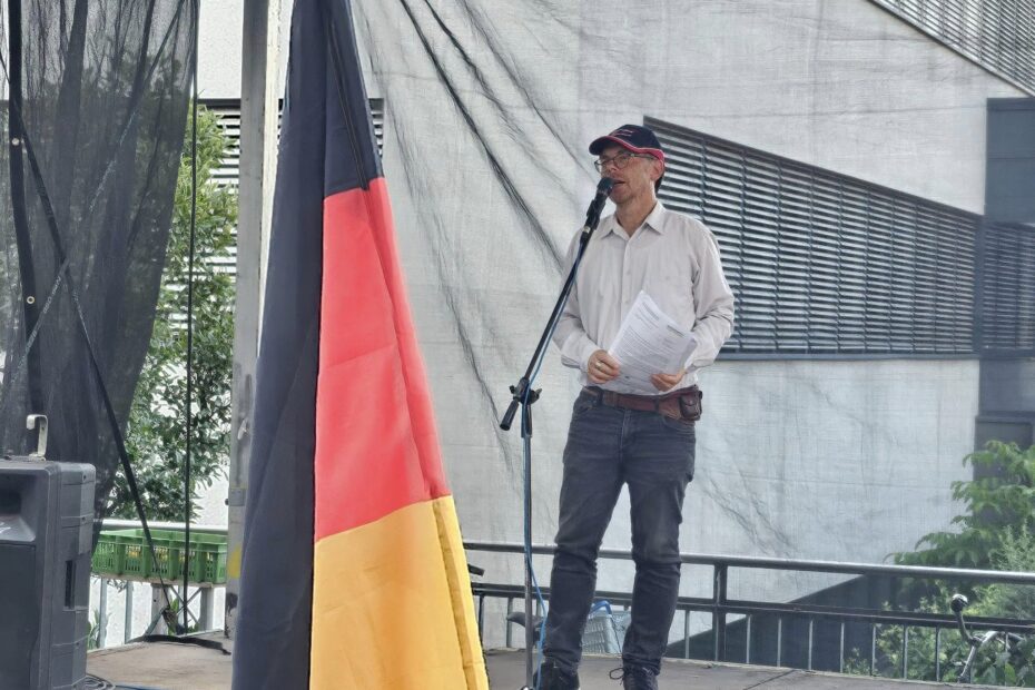 Protest gegen Flüchtlingsunterkünfte in Lichtenberg